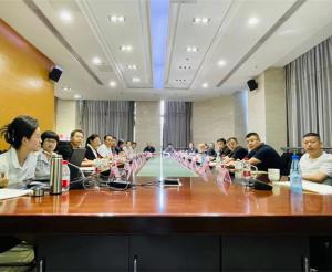 遼寧省遼陽縣政府領導一行蒞臨勁牛集團考察